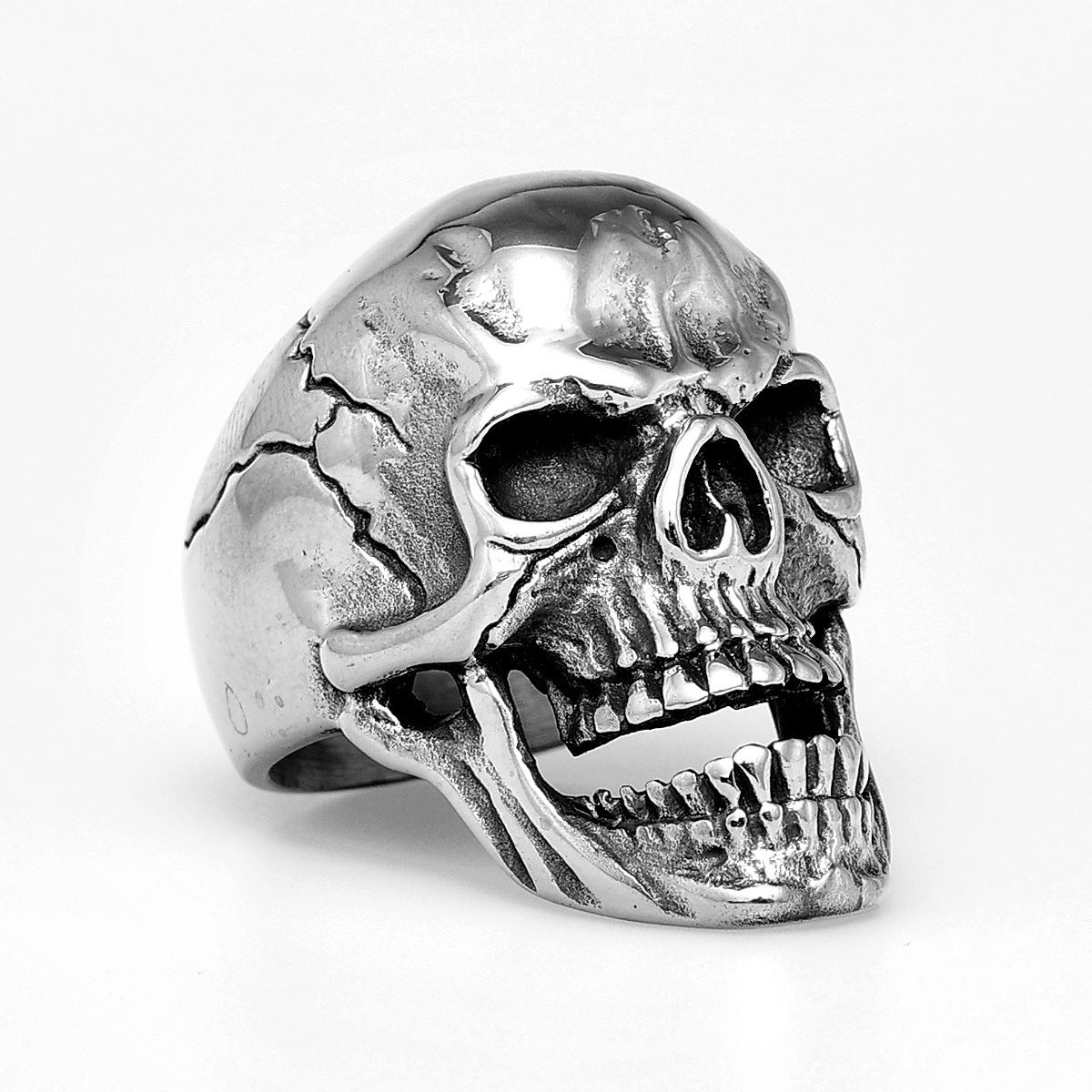 Punk Skull Ring – Bold Halloween Statement